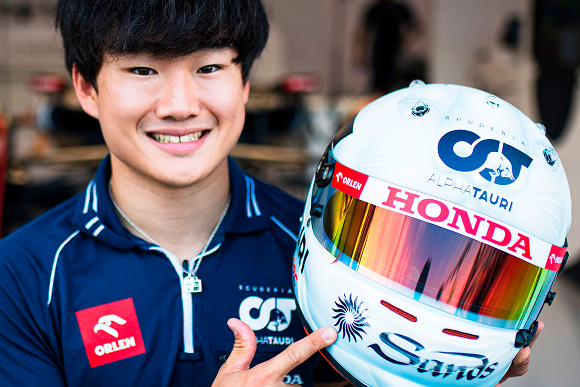 シンガポールGP スペシャルヘルメット紹介 - Yuki Tsunoda - 角田裕毅