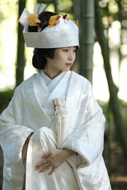 花嫁必見】​結婚式は白無垢＆日本髪で｜魅力的な合わせ方とは