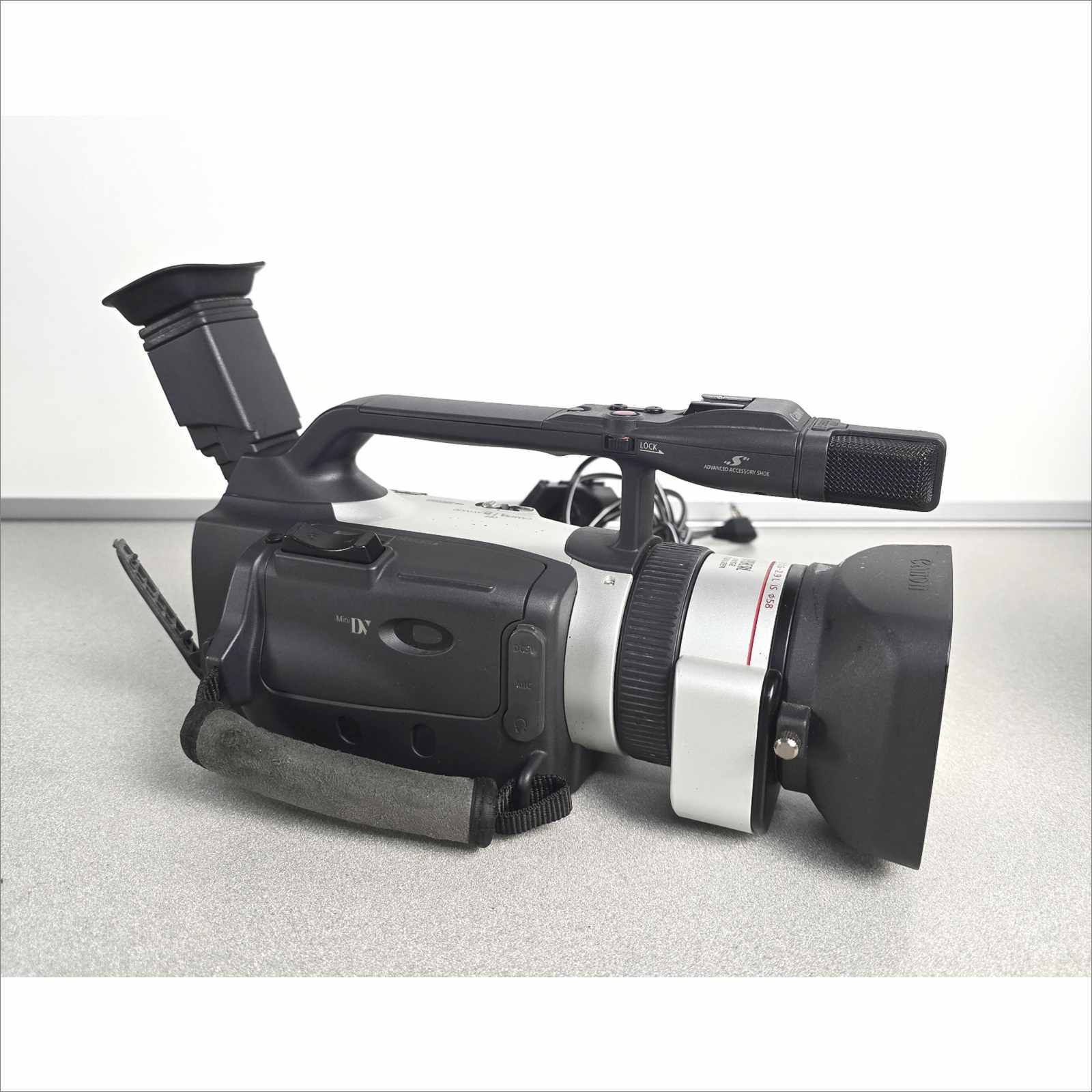 Canon DM GL2 GL2A MiniDV NTSC Video Camera Camcorder W/ Battery SN