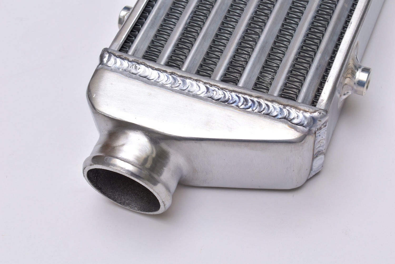 Z.S.S. 前置き インタークーラー 汎用 アルミ コアサイズ：タテ 140.5