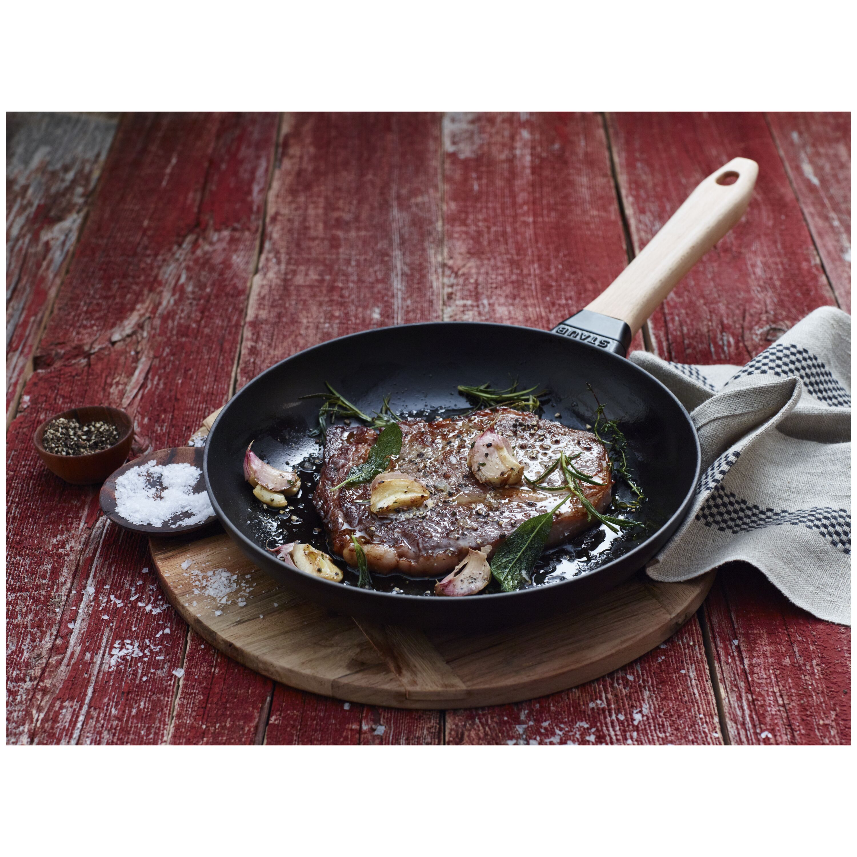 ストウブ フライパン フライパン 木製ハンドル | ツヴィリング公式