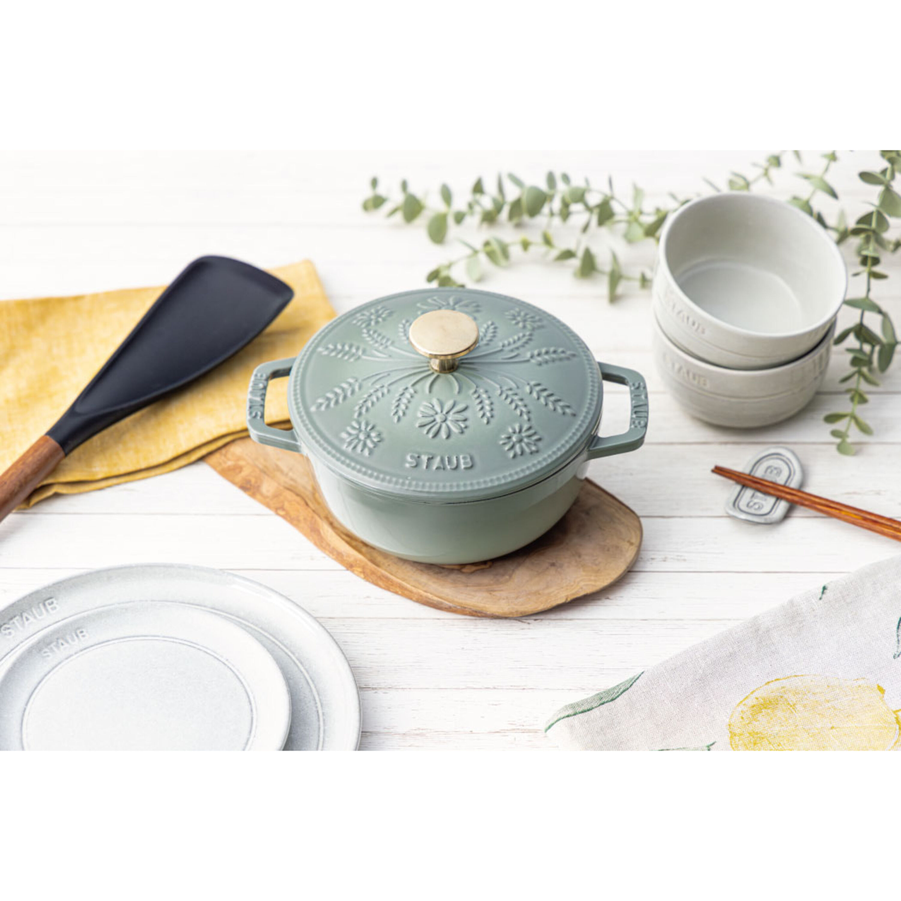 ストウブ 鋳物ホーロー鍋 Wa-NABE フレンチオーブン マーガレット 16