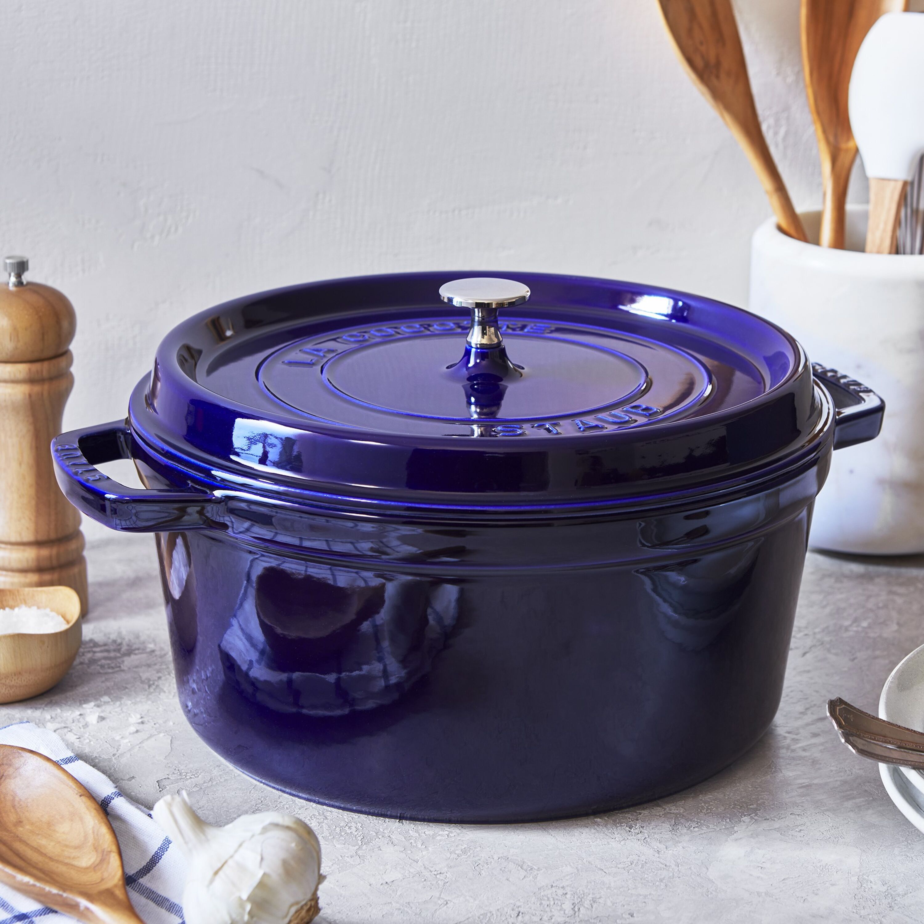ストウブ ココット ラウンド 24cm| 鋳物ホーロー鍋| ストウブ(STAUB