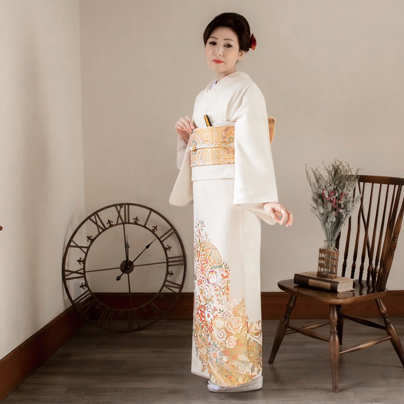 色留袖：E239 桂由美 クリーム 薔薇と扇(E288)| 色留袖レンタル