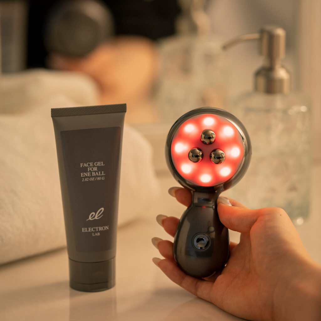 口コミ評価は？】美顔器エネボール(R)の実力を詳しく解説 – ELECTRON
