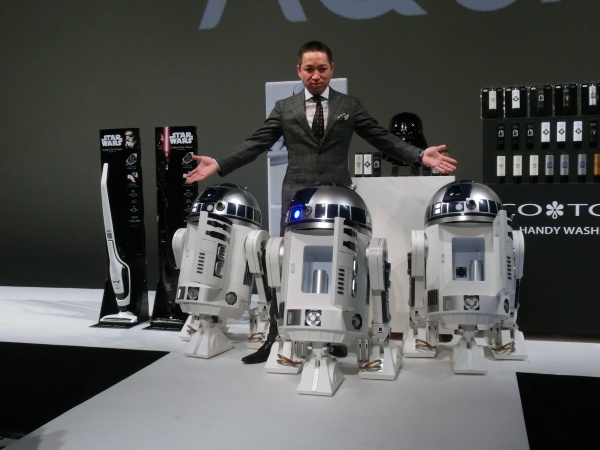 R2-D2型冷蔵庫ついに発売、値段はなんと約100万円 | 日経クロステック
