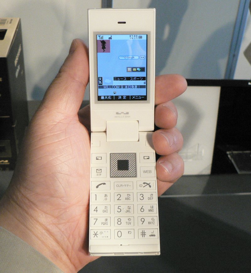 ウィルコム，ガジェット機能に対応したシンプルPHS端末「WILLCOM 9」を