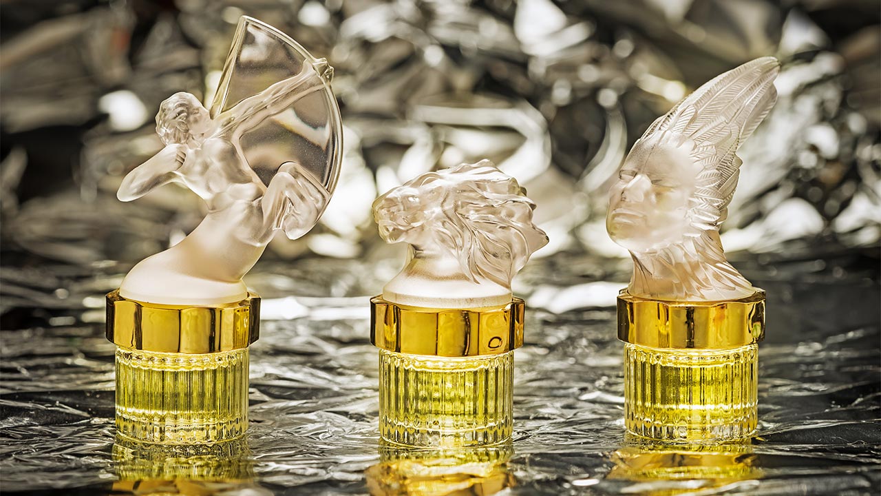 ラリックが価値高めた香水瓶の「栓」 副産物とテックの掛け合わせ