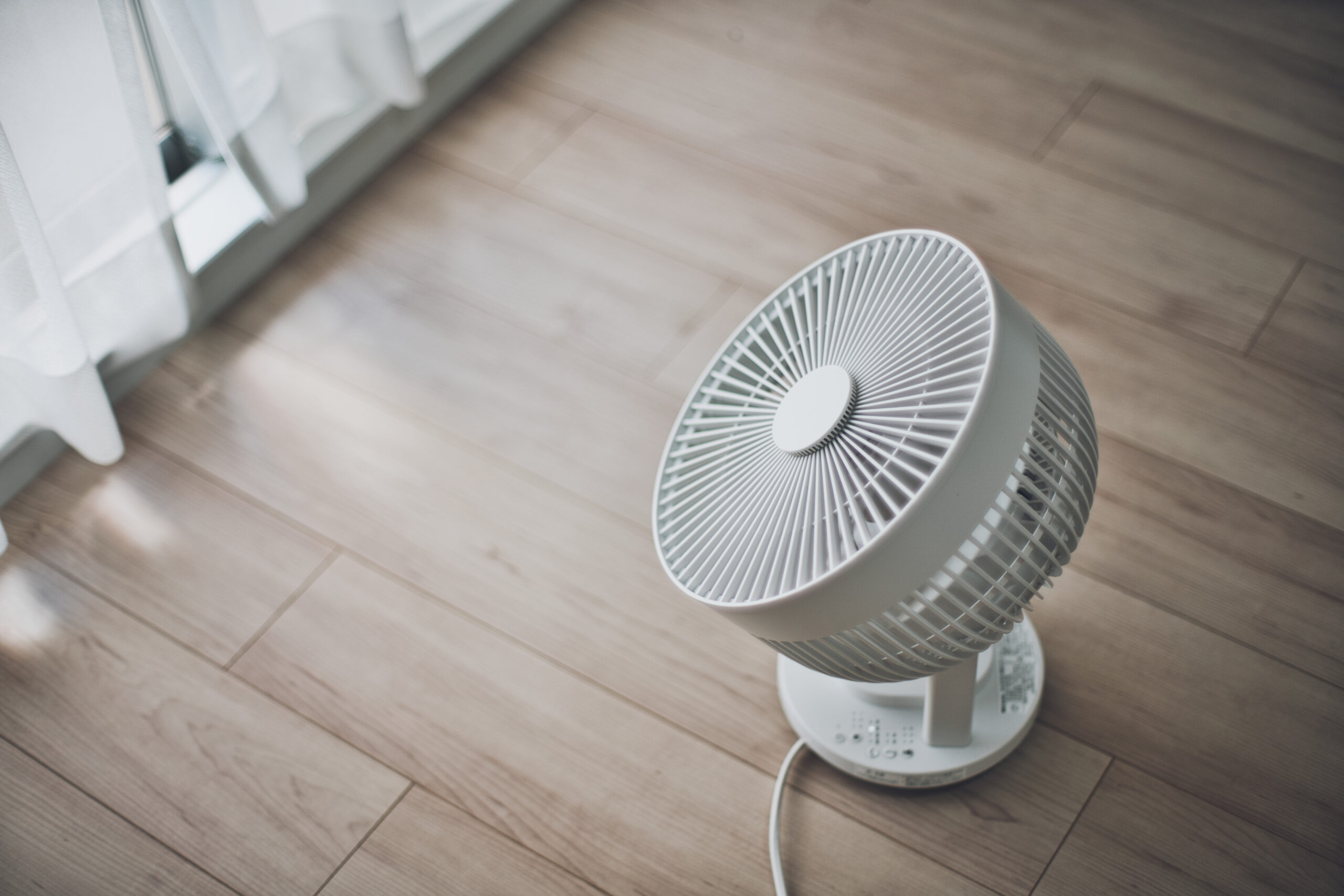 2026年】部屋干し向けサーキュレーターのおすすめ14選！湿気がこもる