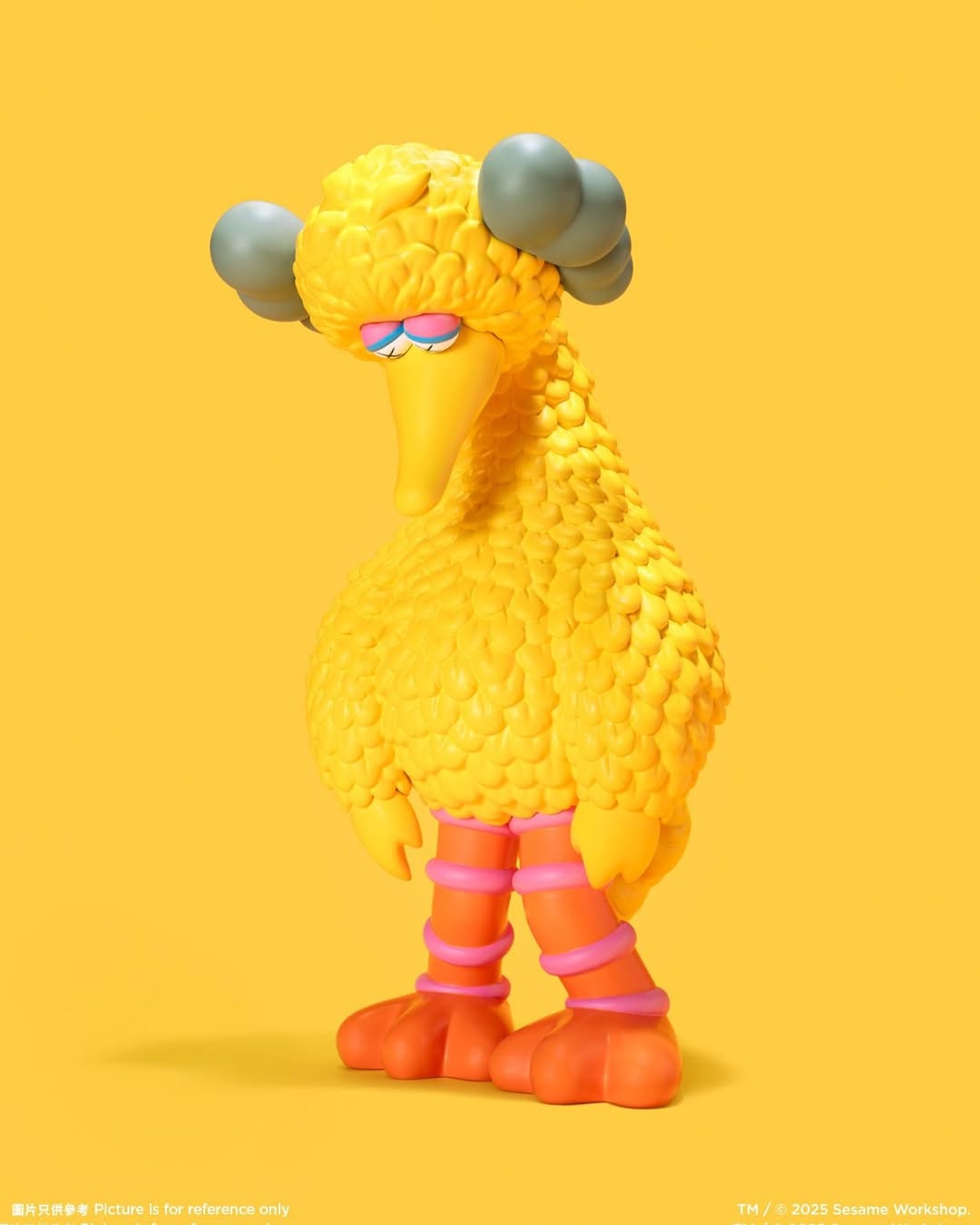 KAWS × セサミストリート の “Vinyl Figure Collection” が10月16日(木