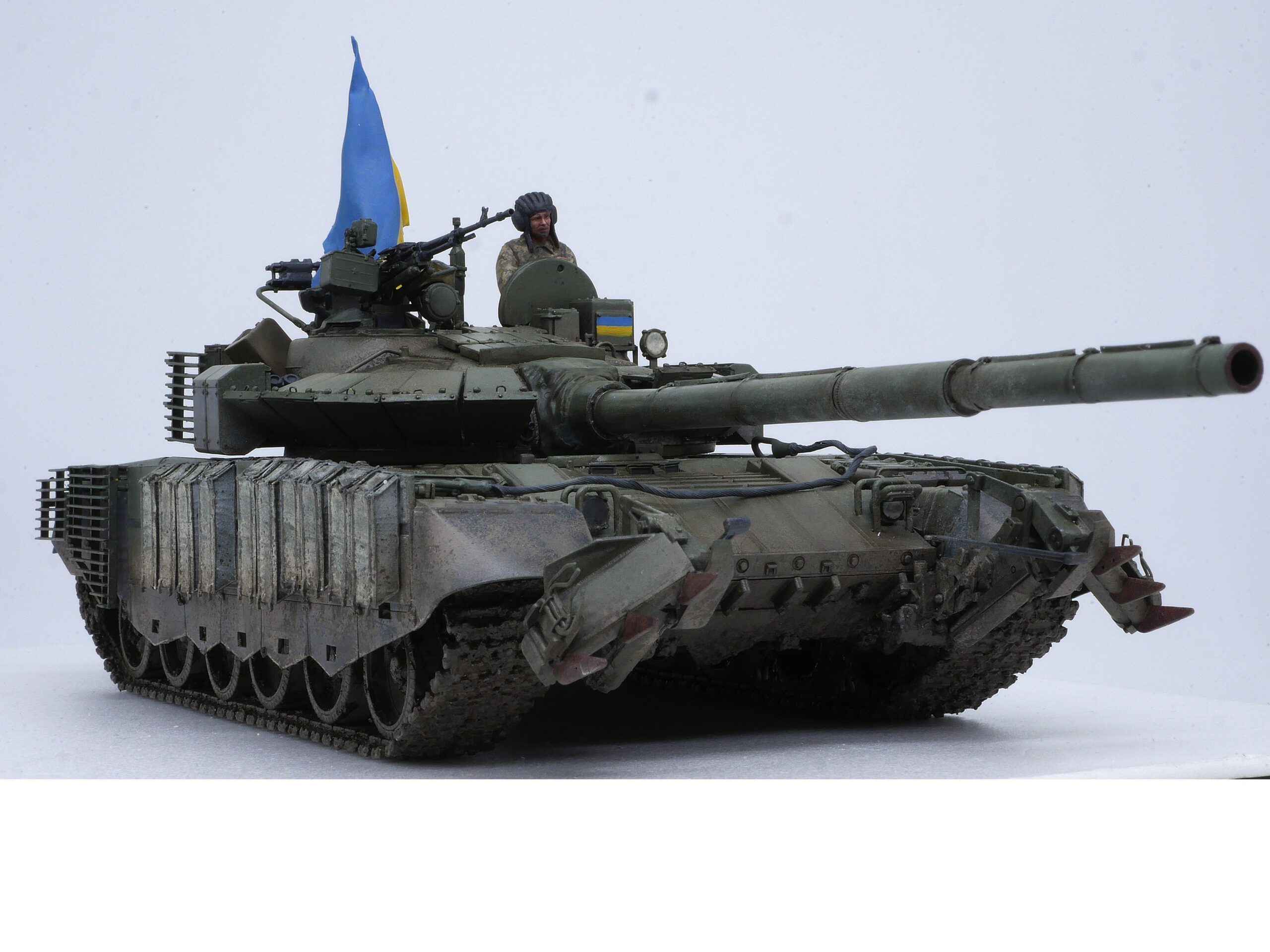 景•鼎 トランペッター 1/35 T-80B 完成品 戦車 模型 Amazon