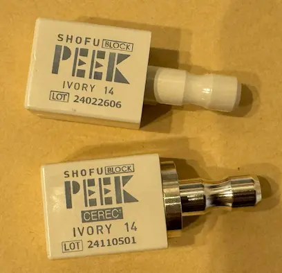 PEEK冠とは？保険適用になった新規材料について特徴を解説 | 八島歯科