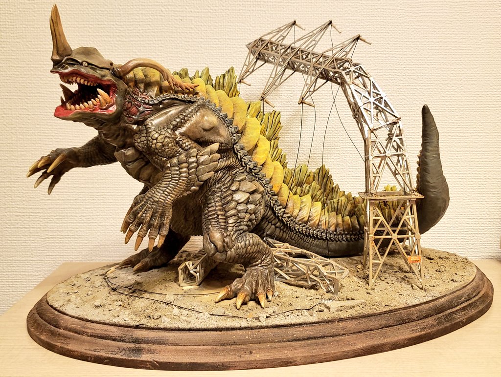 海洋堂ソフビキット「ネロンガ」制作 – 模型補完委員会