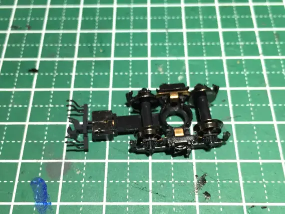 TOMIX 92636 12系700番台「ユーロライナー」を弄る。 その2 旧集電台