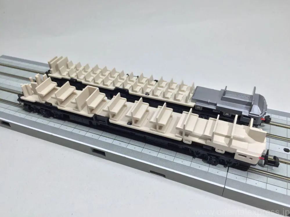 20系 寝台特急「日本海」 入線です。その2 KATO 10-1352/10-1353