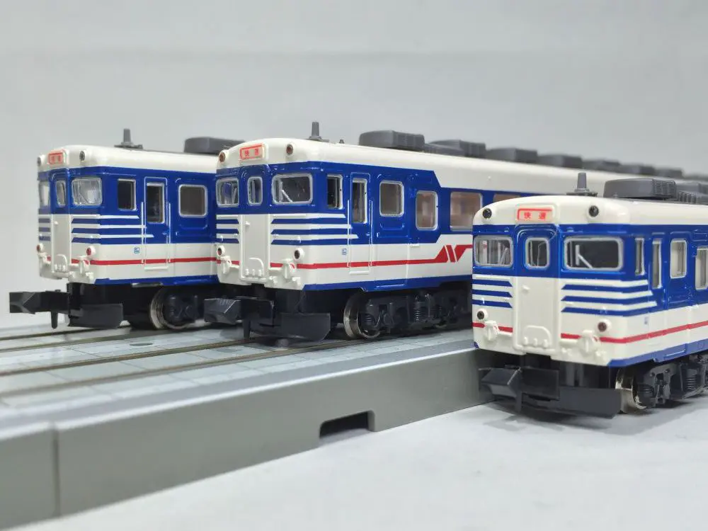 キハ58系 急行形気動車（新潟色）入線です。KATO 10-357 | NGaugeJP