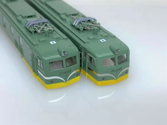 EF58 初期形大窓 青大将 の入線です。KATO 3039 | NGaugeJP - 横濱模型