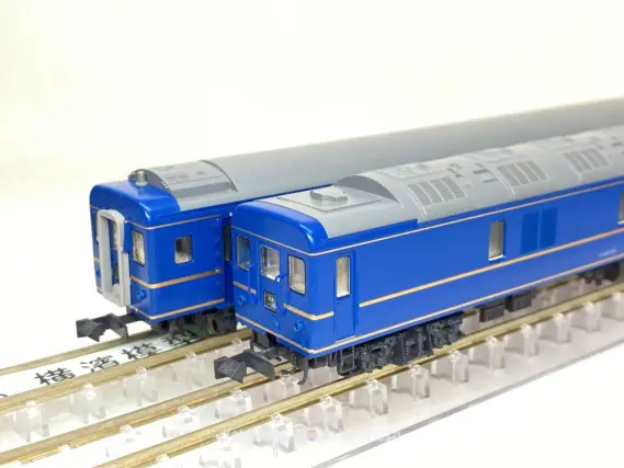 24系寝台特急「日本海」が入線です。KATO 10-881 / 10-882 | NGaugeJP