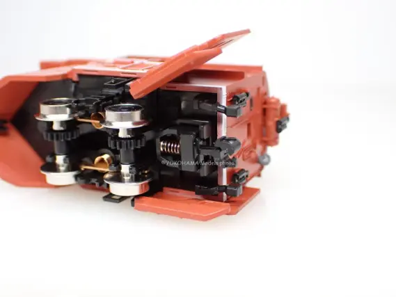 DE15形2500番台(JR西日本仕様・単線用ラッセルヘッド付)が入線しました