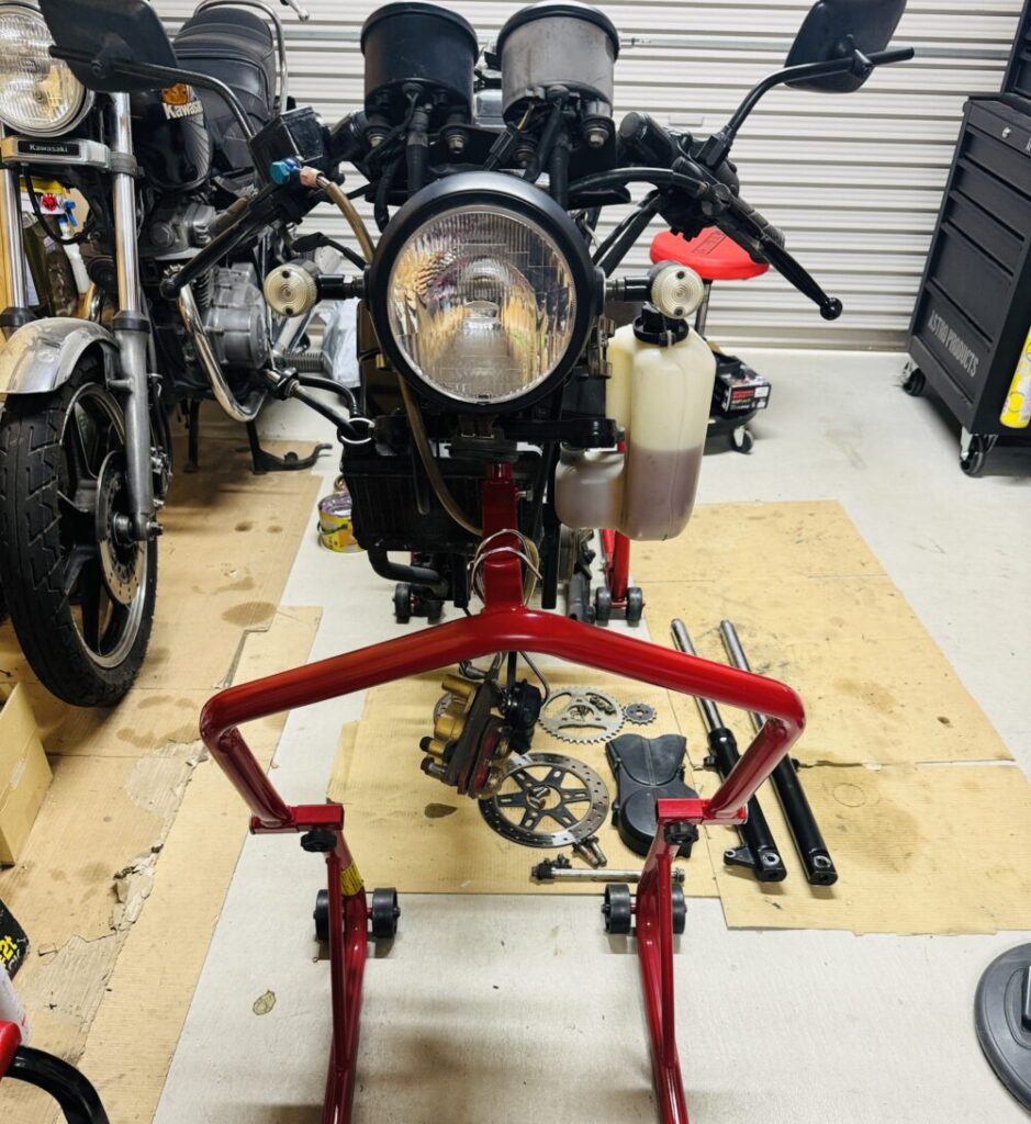 絶版2ストローク】HONDA NS-1 リフレッシュ計画 その6 フロント