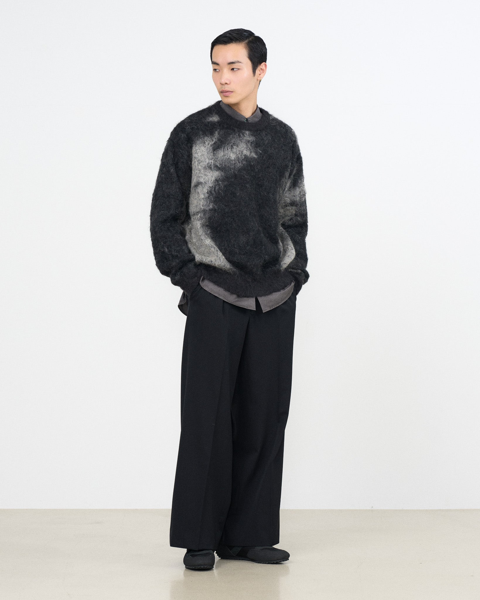 Abstract Jacquard Crewneck Sweater | YOKE Official Website