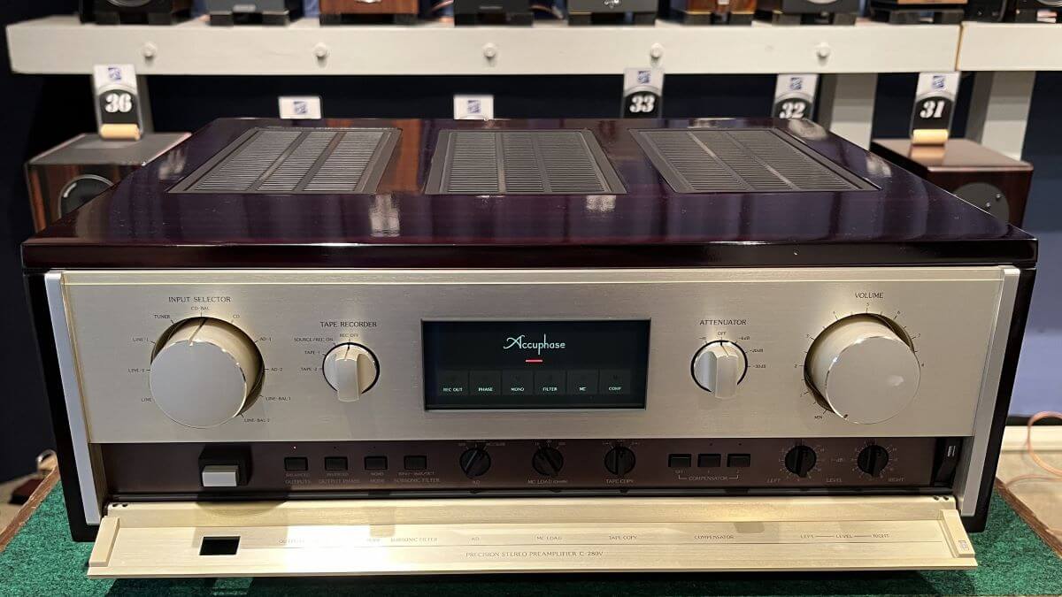 中古入荷：Accuphase C-280V【売約済】 - 四日市ムセン