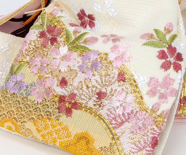 東京都・台東区上野 横山人形店｜小三五・江戸衣裳着雛人形