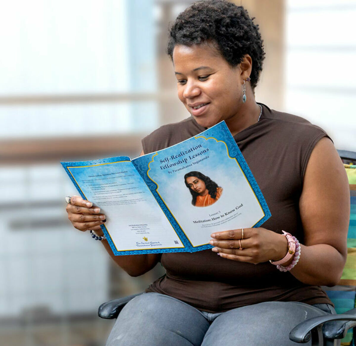 クリアヨガ　瞑想用T字型支柱　　パラマハンサ・ヨガナンダ　SRF PYBoston22cat0683-4Csep-