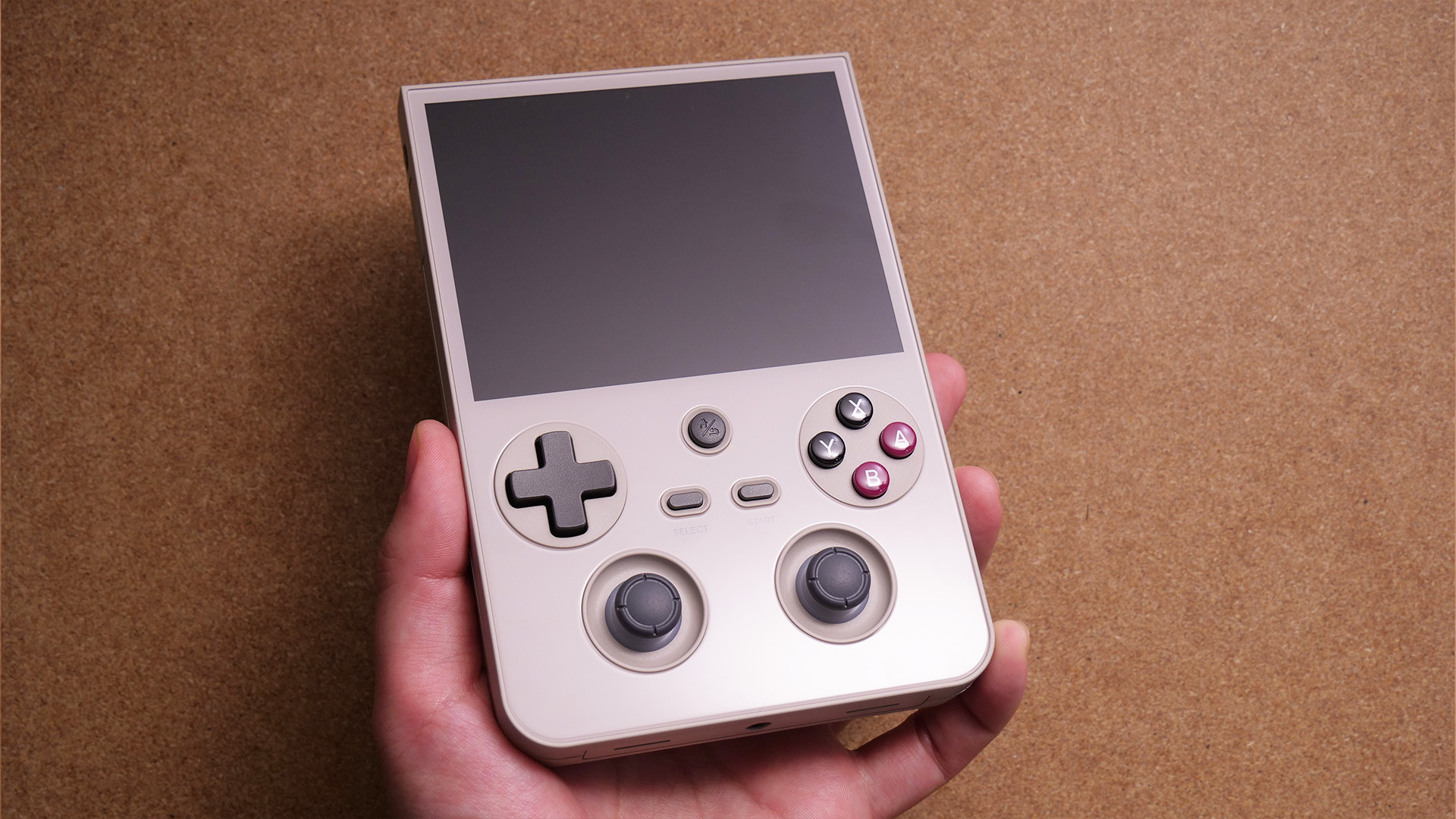 レビュー】新鮮な縦型『ANBERNIC RG 477V』 | yoshives