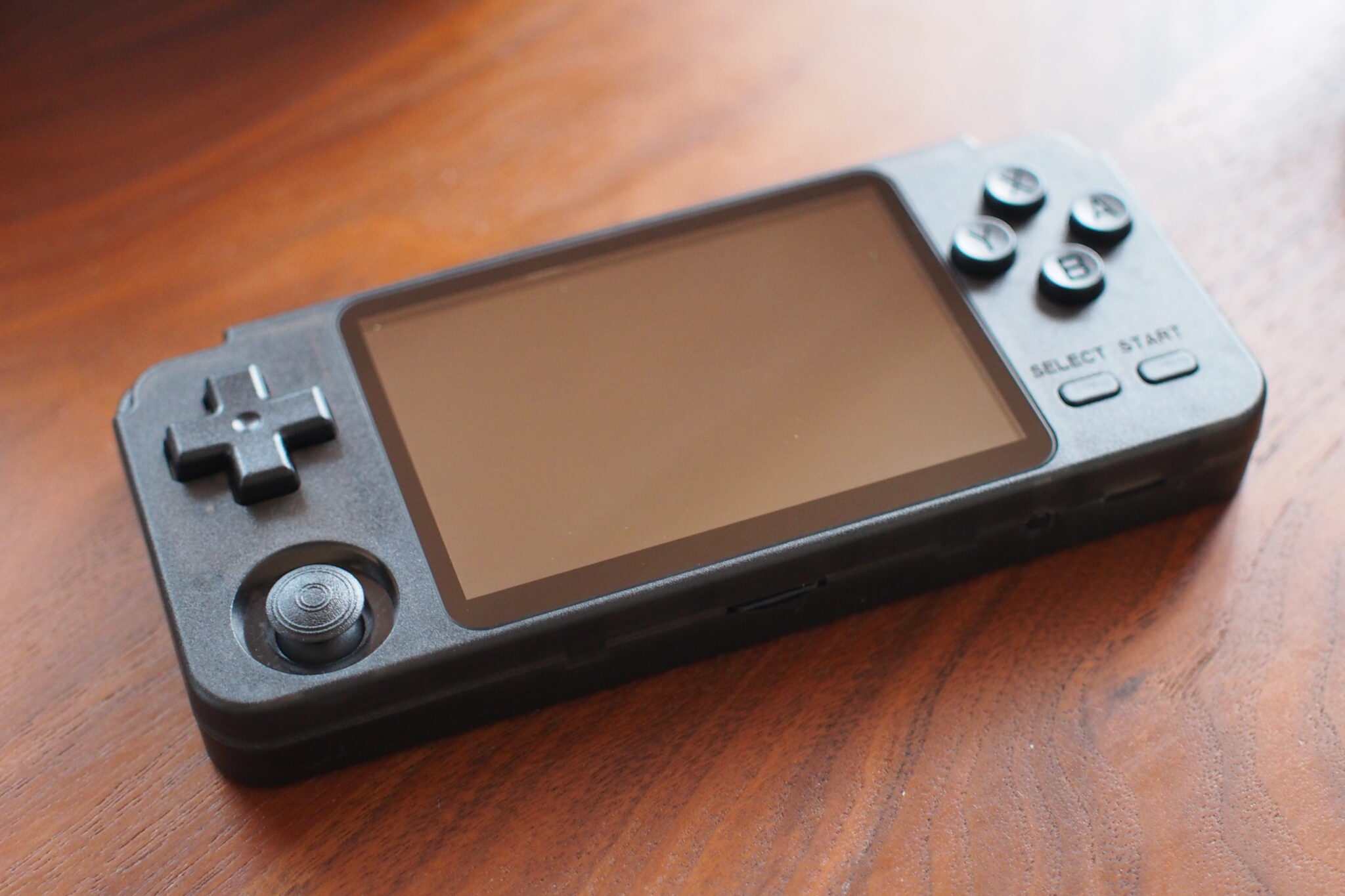 レビュー】高いスペックと高いハードルを持つ粗っぽいハード『RK2020