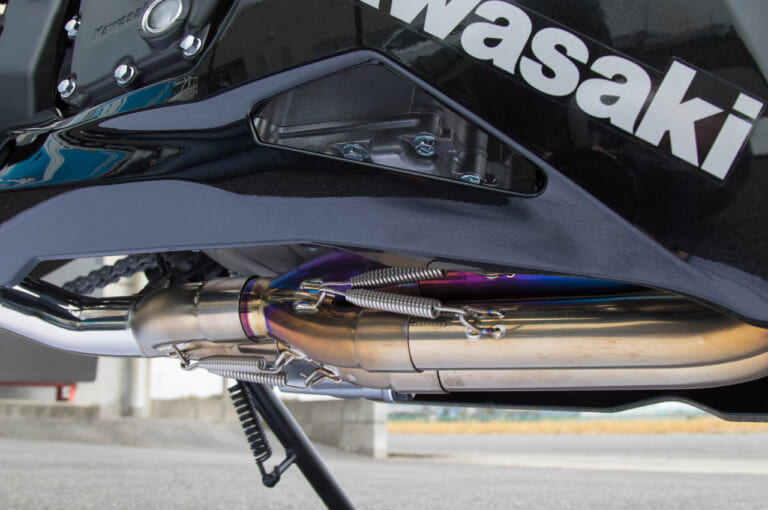 ニンジャZX-25R/ニンジャ1000SX用フルエキゾーストマフラー登場