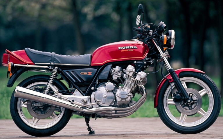 80s国産名車・ホンダCBX完調メンテナンス【独創的な機構でも固有の弱点