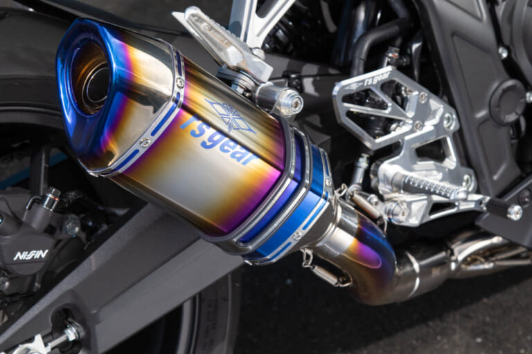 アールズ・ギアが送る、世界耐久選手権優勝で実証されたチタンフル