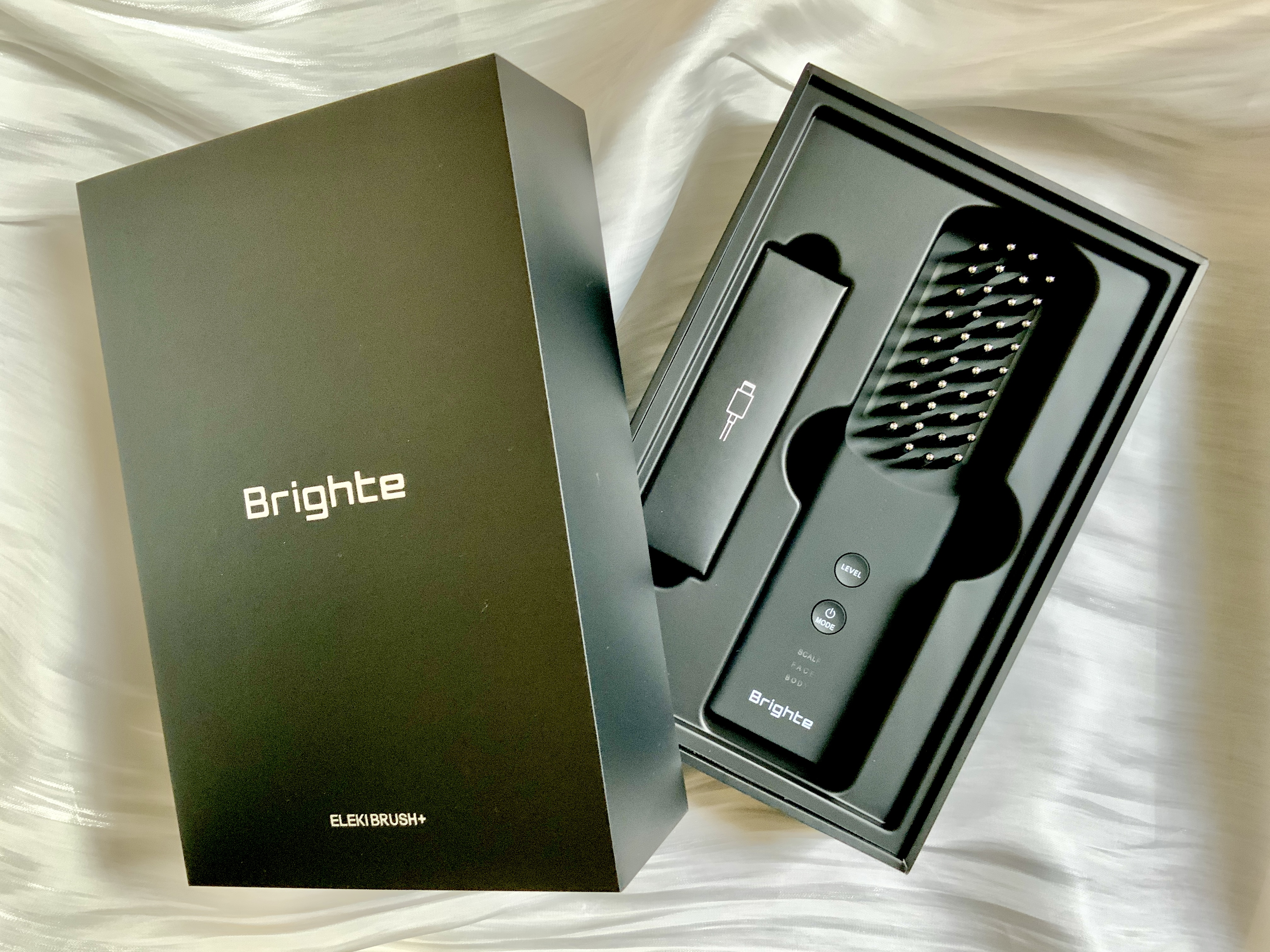 美顔器って高い買い物なのに続けるのがめんどくさい→Brighte「ELEKI