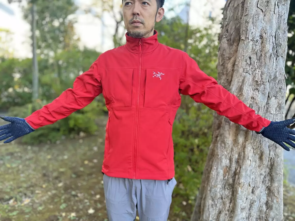 動きやすく耐久性に優れた万能なソフトシェル『アークテリクス ガンマ