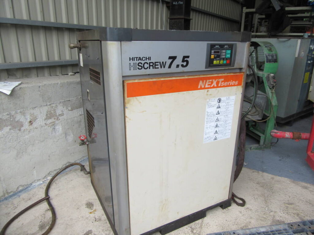 油谷 №3042 スクリューコンプレッサー 日立 OSP-7.5M6ARN 2014年 動作