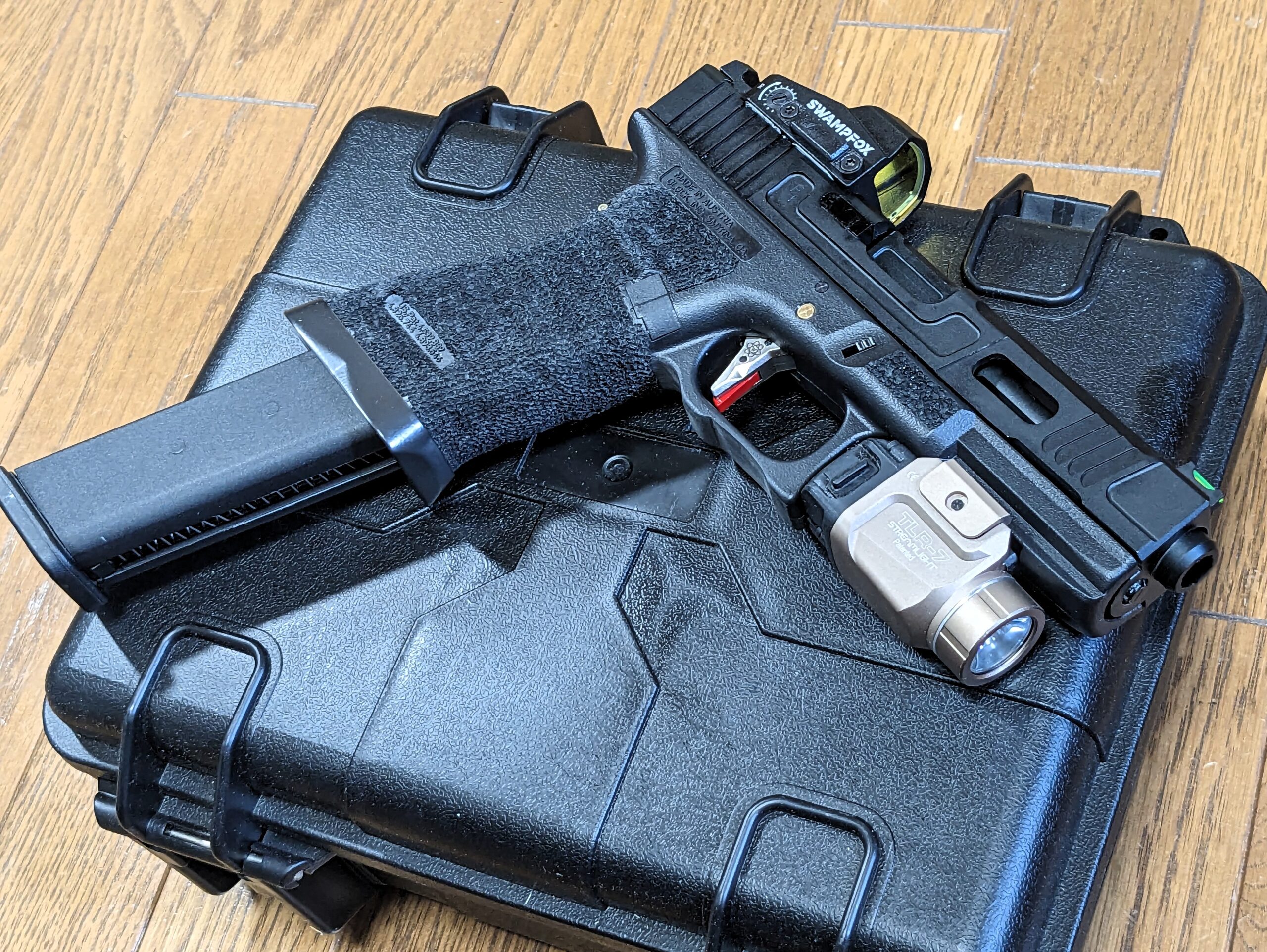 東京マルイ ガスガン 東京マルイ G17カスタム フラットダークアース