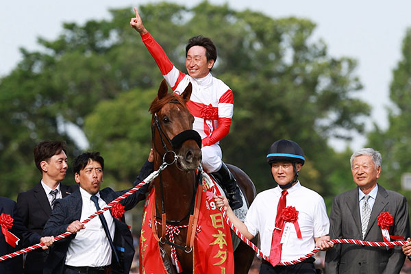 第88回日本ダービー 全出走馬のボールペン＆ストラップ 第88回日本