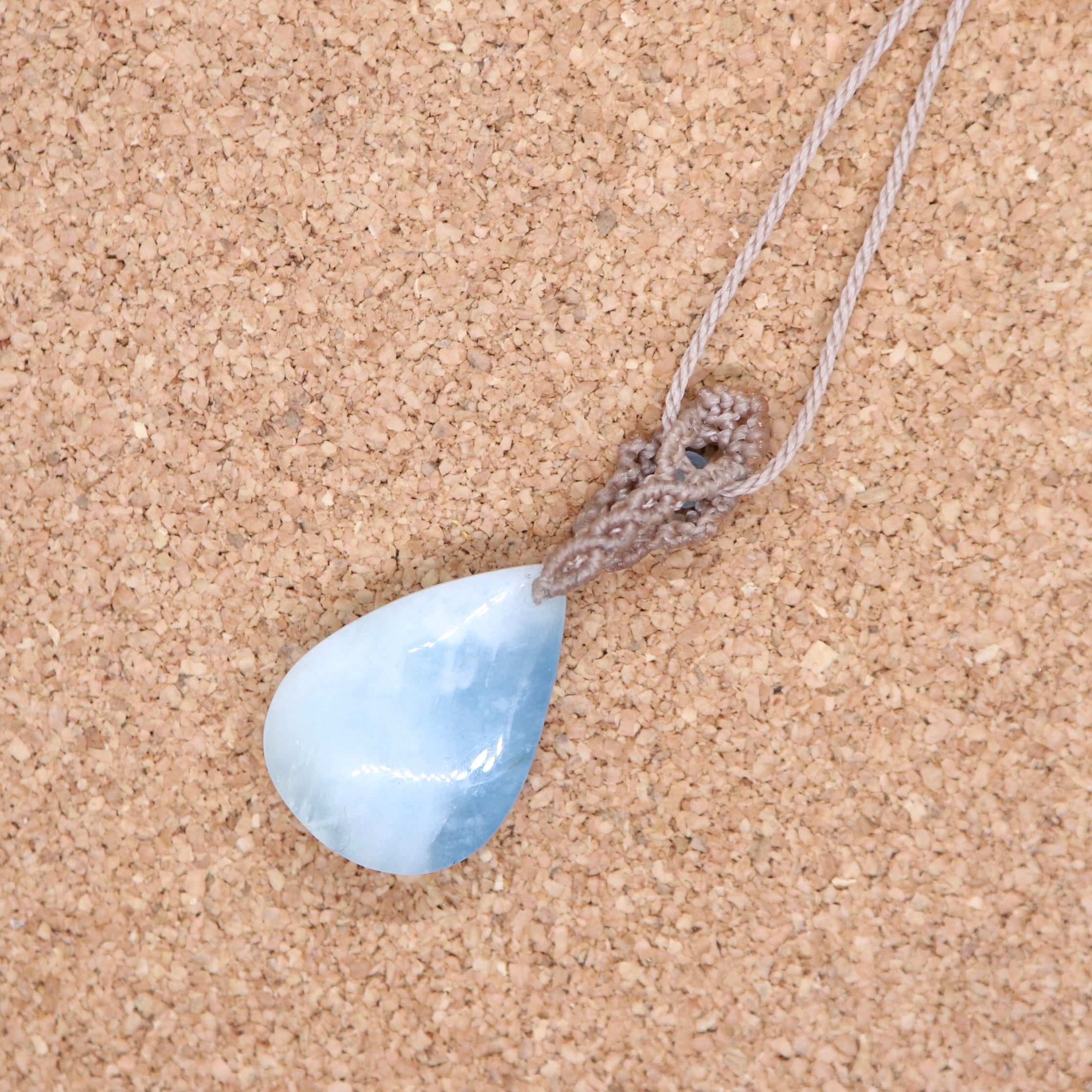 アクアマリンマクラメネックレスam17 – 天然石屋 優月堂