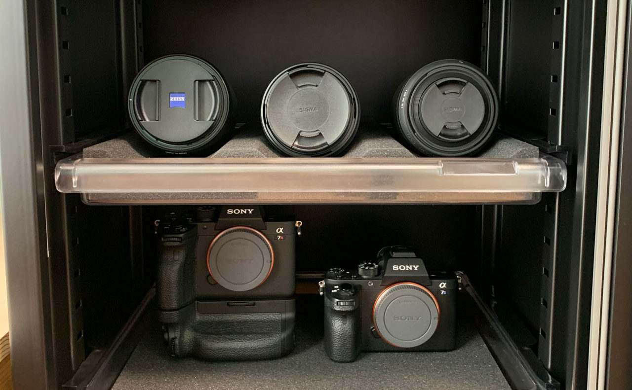 おすすめ】レンズの保管方法を調べていたら東洋リビングの防湿庫に