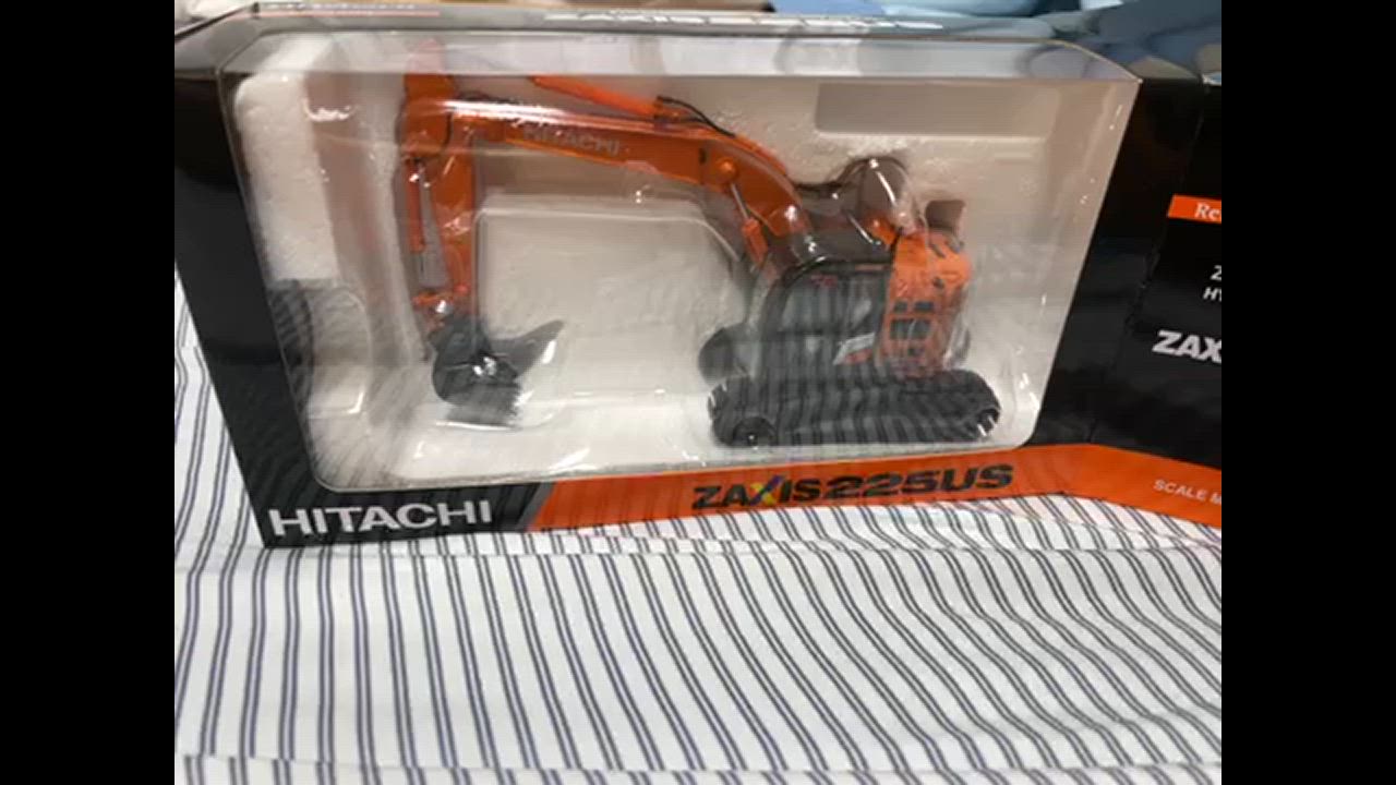 日立建機 油圧ショベル ZX225US-7 *1/50スケール : 日立建機日本