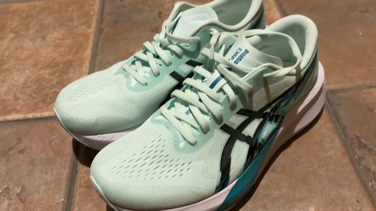 ASICS（アシックス） MAGIC SPEED 4 マジックスピード 4 1011B875