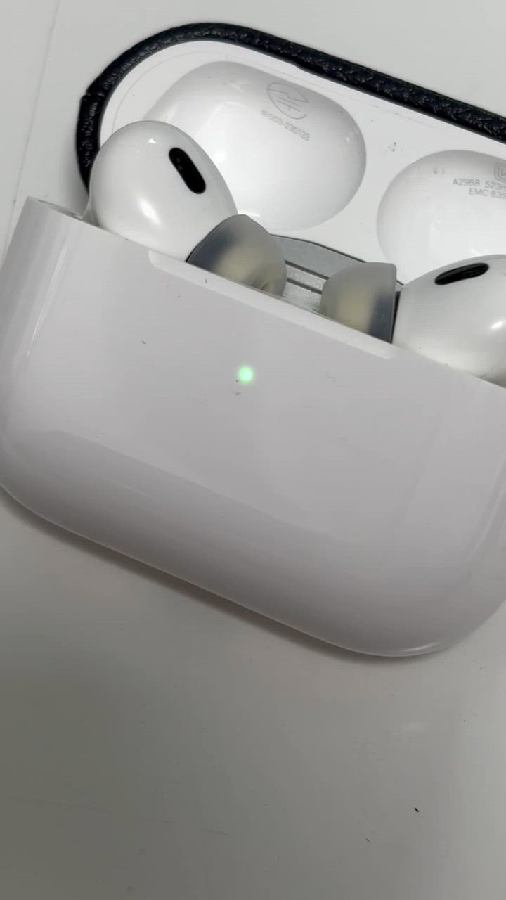 Apple Apple AirPods Pro 第2世代 本体 正規品 MTJV3J/A アップル