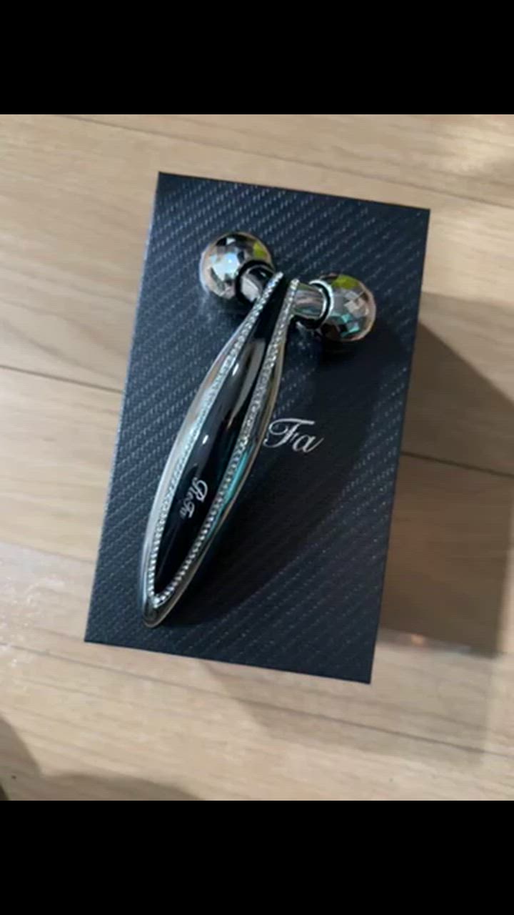 レビュー投稿で1000円クーポンGET！／【即納】リファ クリスタル