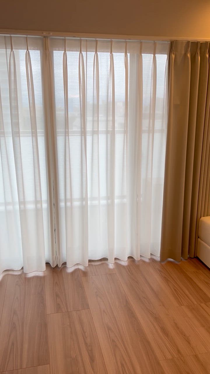 SwitchBot（スイッチボット） 太陽光発電カーテンセット 第3世代 角型