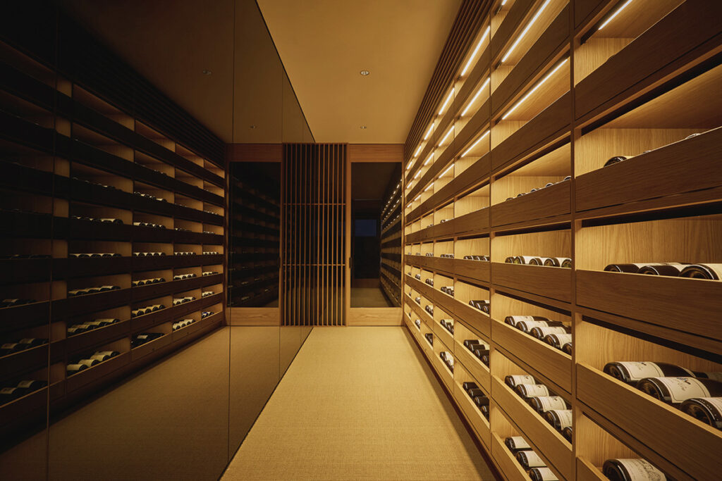 プレミアムウイスキーと高級ワインに特化した”酒と盃”の専門店 「今未