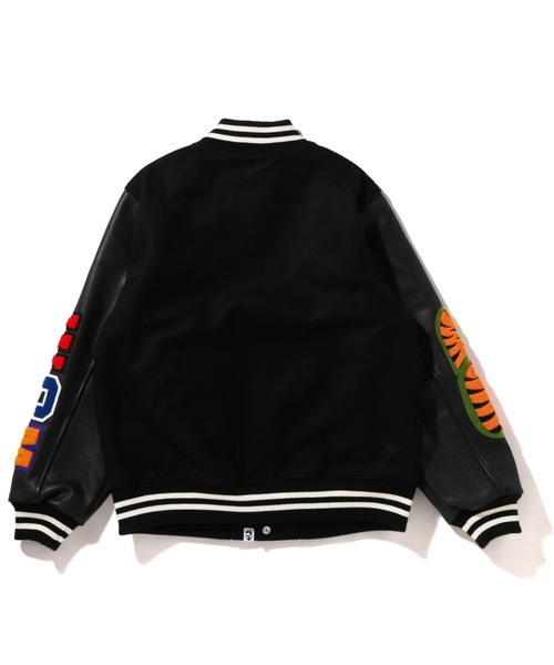 A BATHING APE（アベイシングエイプ） スタジャン SHARK VARSITY