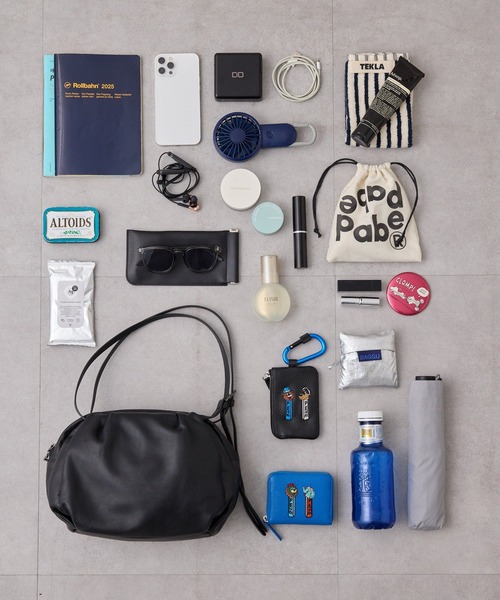 ear PAPILLONNER（イア パピヨネ） ボストンバッグ 「本革/430g