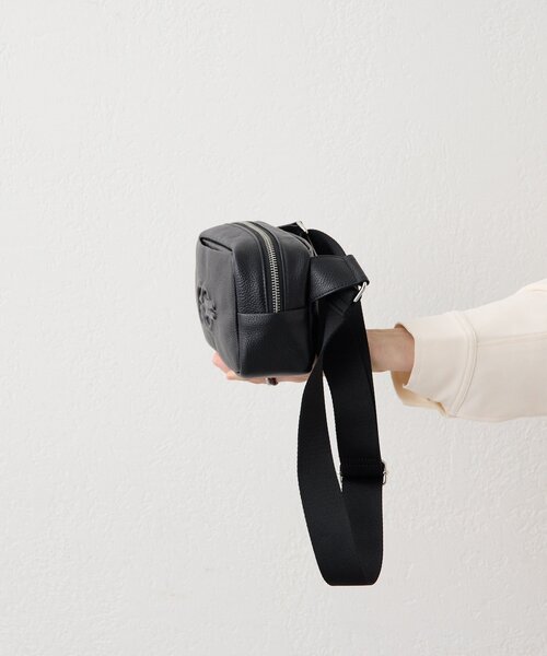 ear PAPILLONNER（イア パピヨネ） ショルダーバッグ バッグ 「本革