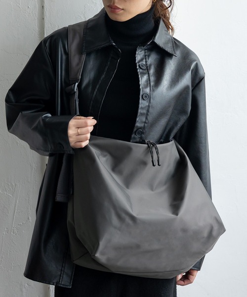 VitaFelice（ヴィータフェリーチェ） ショルダーバッグ ナイロンワン